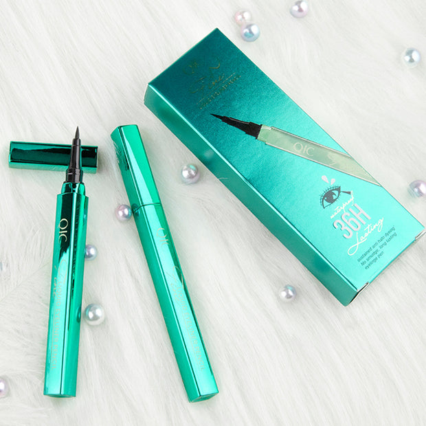 Beginner-Friendly Eyeliner Pen  Smooth & Easy Application